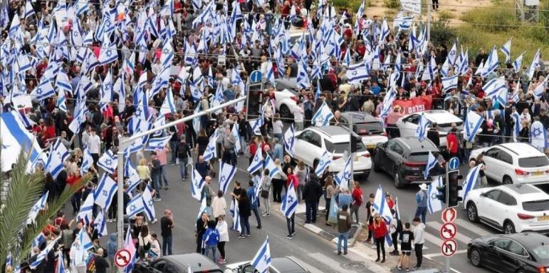 Опасно напрежение в Израел. Невиждани досега стачки